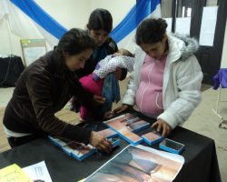 Las mamás de Bica Infancia visitaron la muestra de Ana Frank