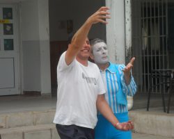 Mimando en la escuela “Bases de estación Parera”