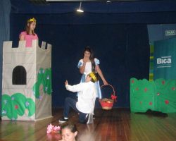 Muestra de teatro de escuela “Pilares”